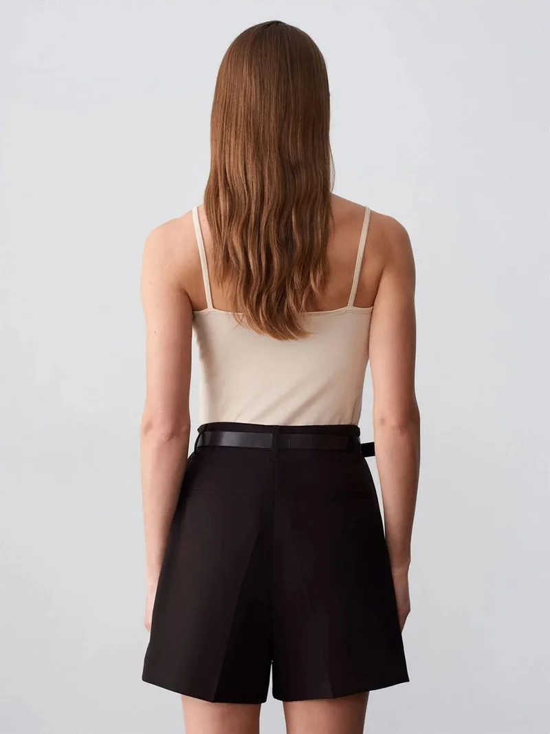 ديلفين Dilvin Slim-fit Sleeveless Square-neck Blouse