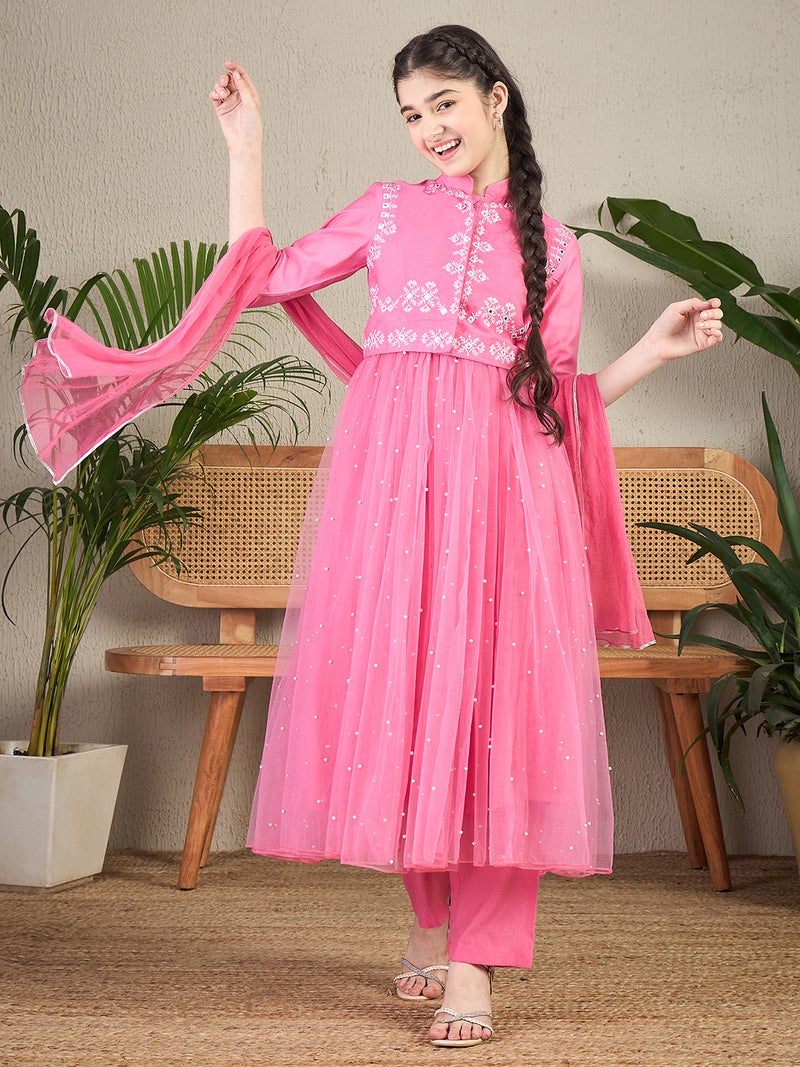 شيري أند جيري طقم كورتا وردي مطرز بأكمام ثلاثة أرباع من تشيري وجيري - Image 1