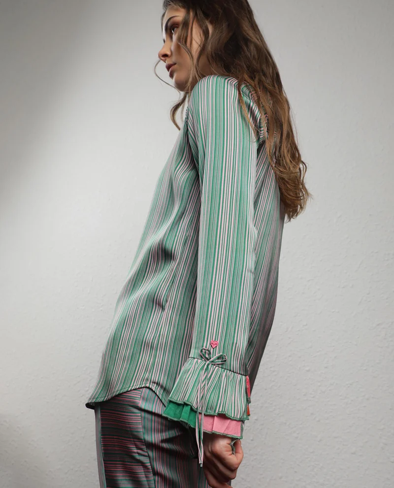 Rareism Women's Loose-Fitting Collared Shirt With Ruffled Sleeves