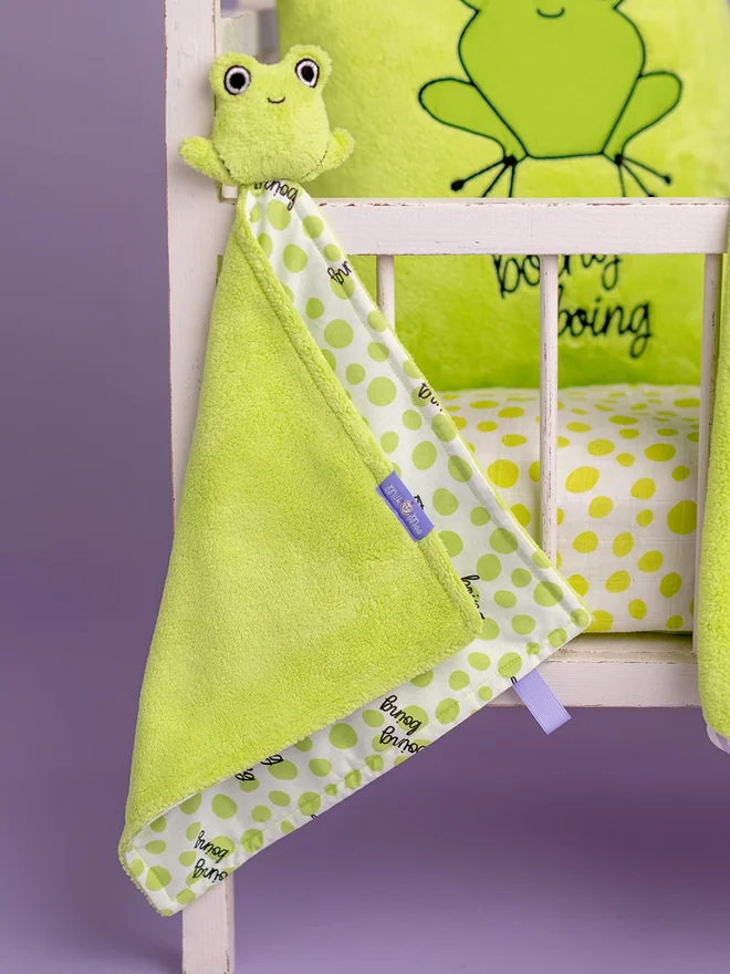 ميلك آند مو بطانية فروج ميلك آند مو بوليستر أخضر ٣٠٣٠ سم