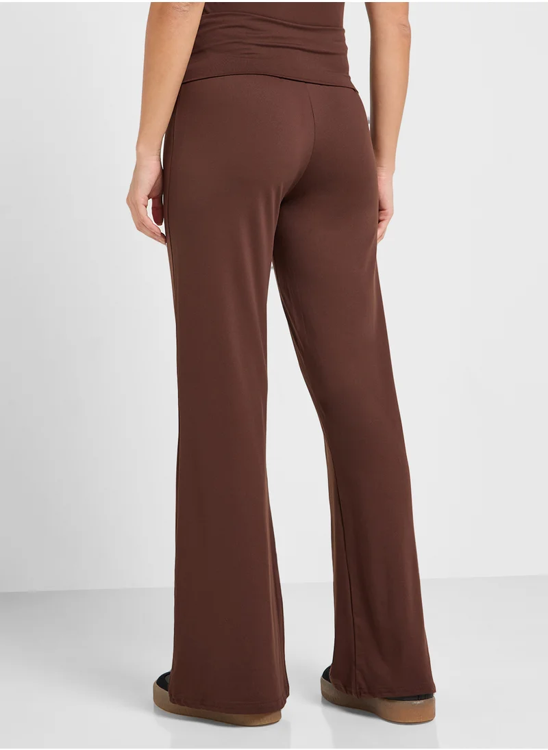 جينجر بيسيكس Foldover Flared Pants