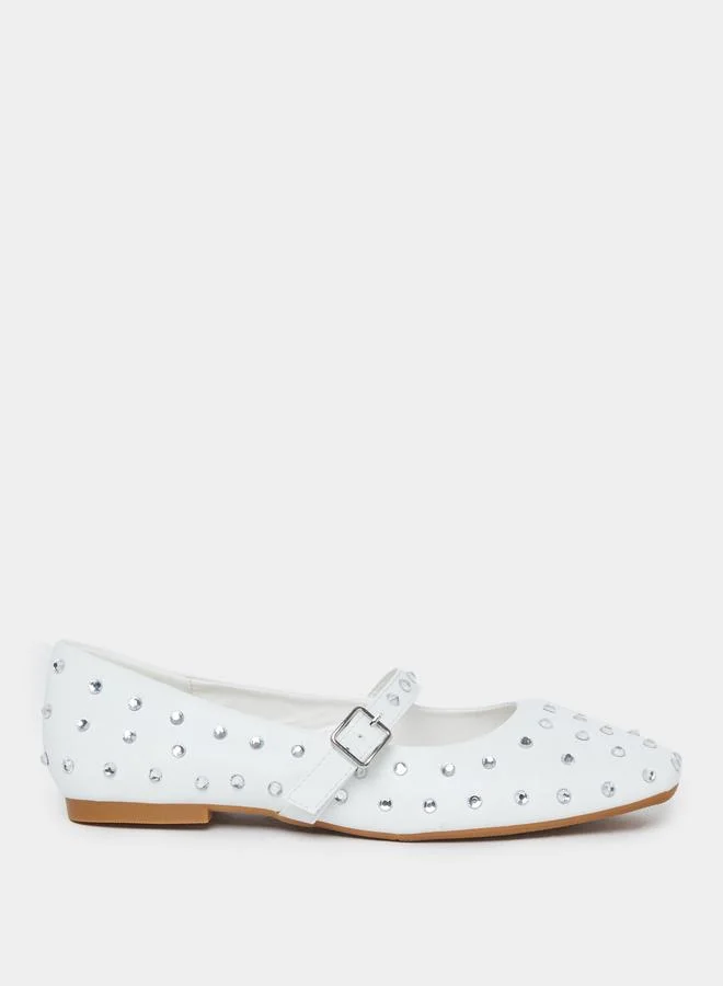 Styli Styli White Embellished Buckle Ballerina Shoes