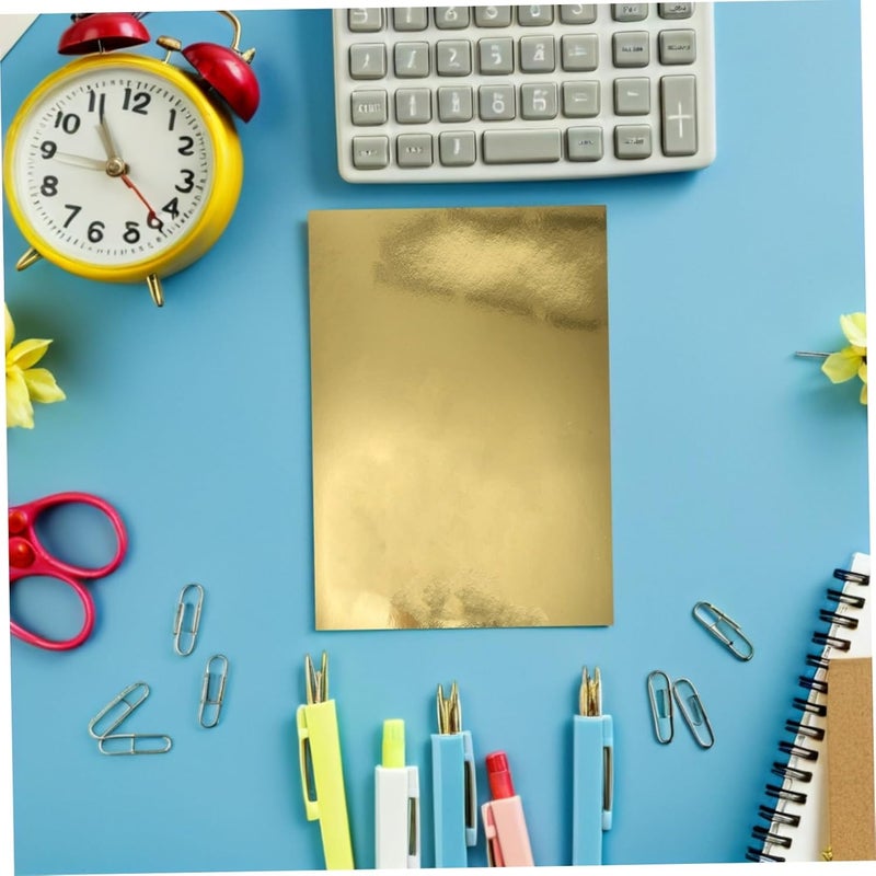 DOITOOL، 70 ورقة من نوع Cardstock بلون ذهبي معلمي، مناسبة للحرف اليدوية وصنع البطاقات. الورق لامع ويسهل قصه، ومناسب للمشاريع الإبداعية وأنشطة التصميم الخاصة بالصور (Scrapbooking). - Image 4