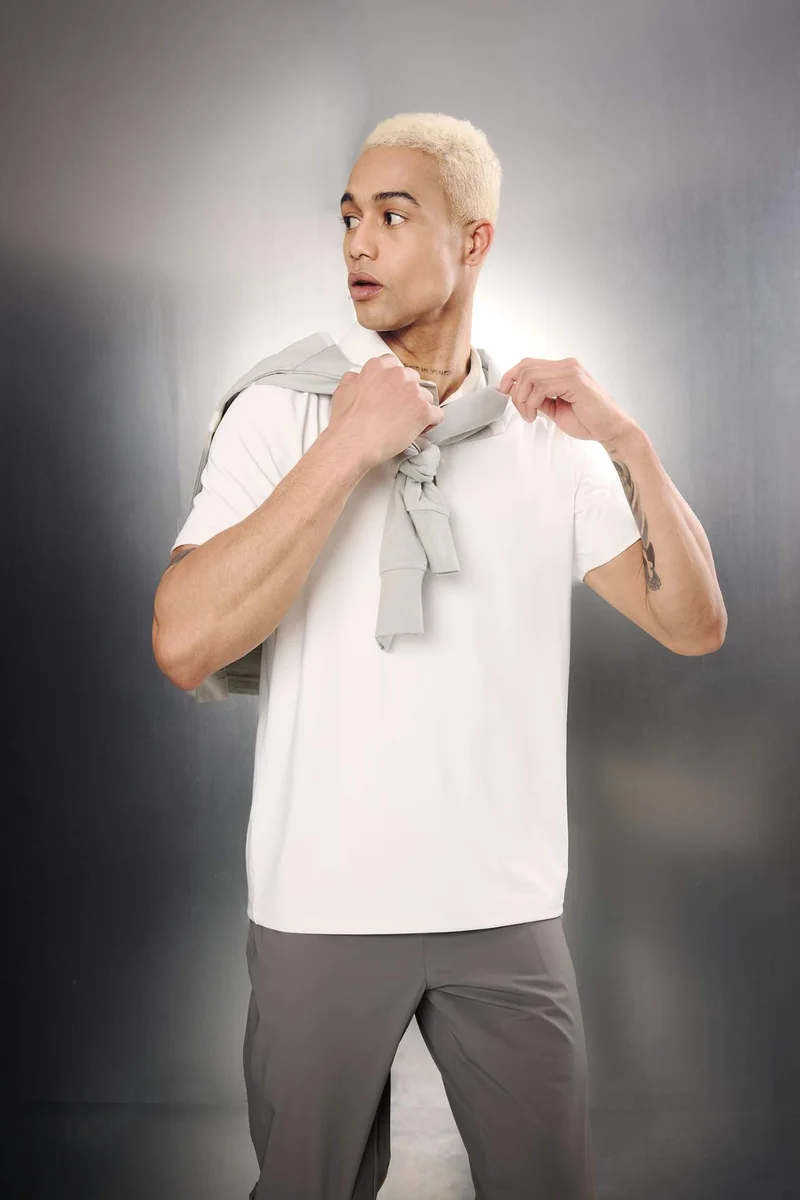 ديفاكتو Standard Fit Short Sleeve Polo T-Shirt