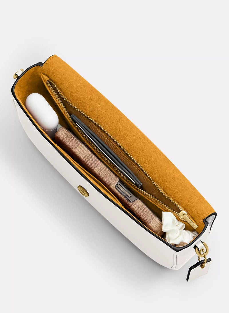 coachoutlet Coach Brook Flap Chain Bag, Women's Shoulder Bag, Women's Tote Bag, Women's Hand  Bag,Women's Cross Body Bag, Women's Wallet, Women's Travel Bag, White-25CM  - Image 4