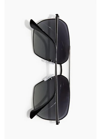 اتش اند ام Polarised sunglasses