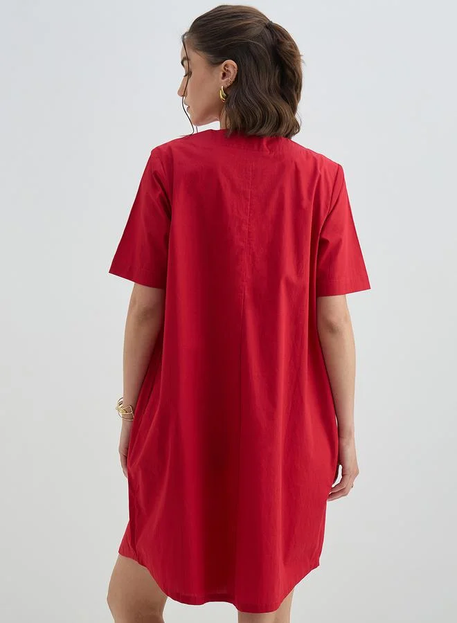 Femmella Femmella Red Solid Poplin Shift Knee Length Dress