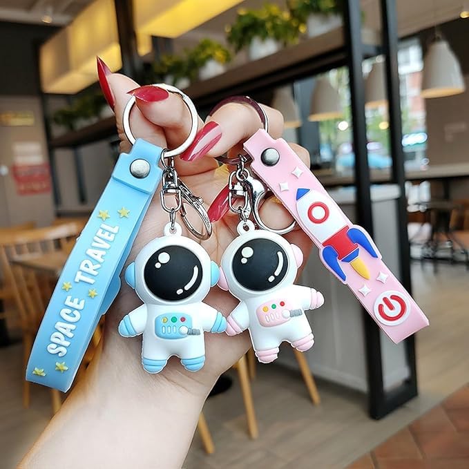 BROGBUS Metal Double Pendant Ring Design Space-Suited 3D Astronaut Keychain Keyrings for Kids Girl Car and Student Bag (Multicolor, Pack of 2) - Image 3