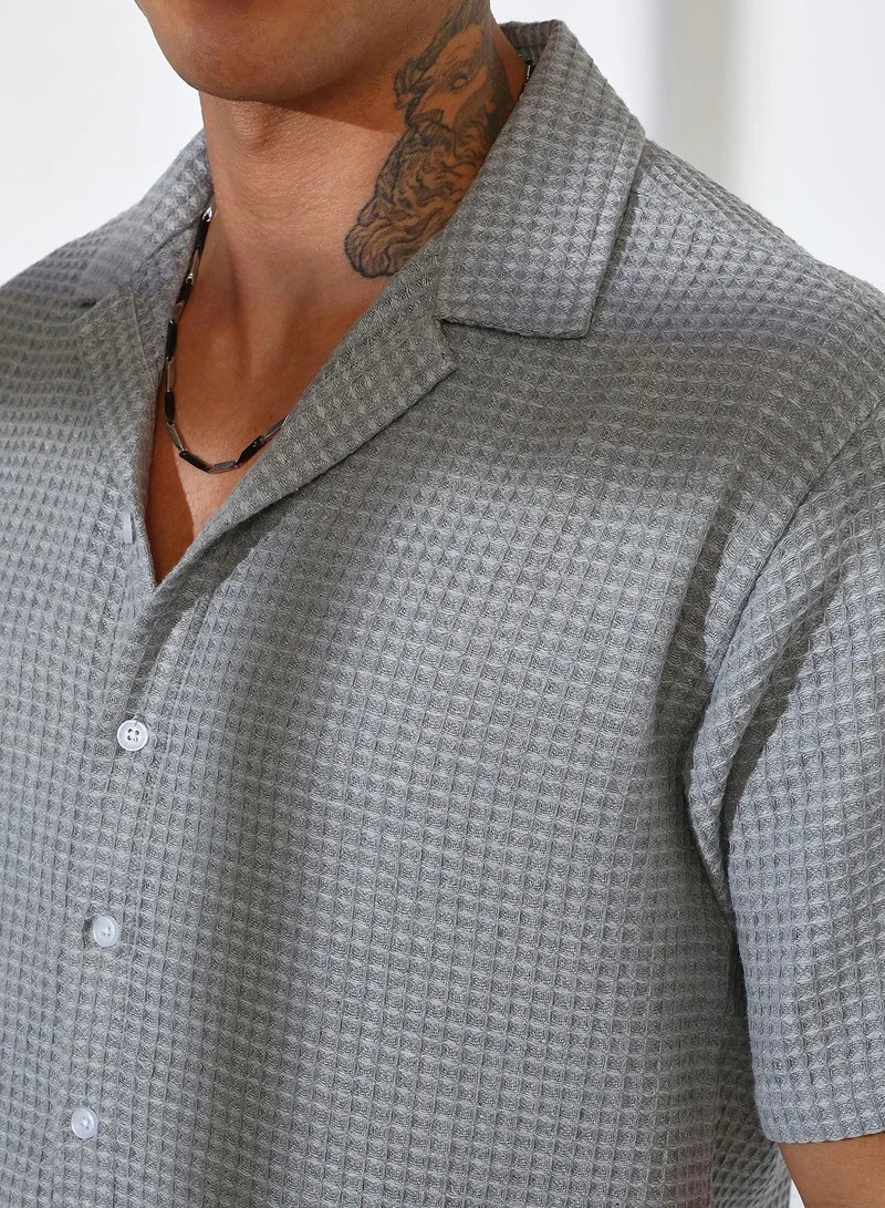 Campus Sutra Men's Moon Grey Waffle-Knit Oversized Shirt