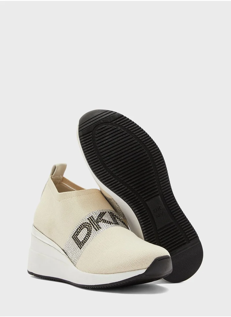 DKNY Parks Slip On