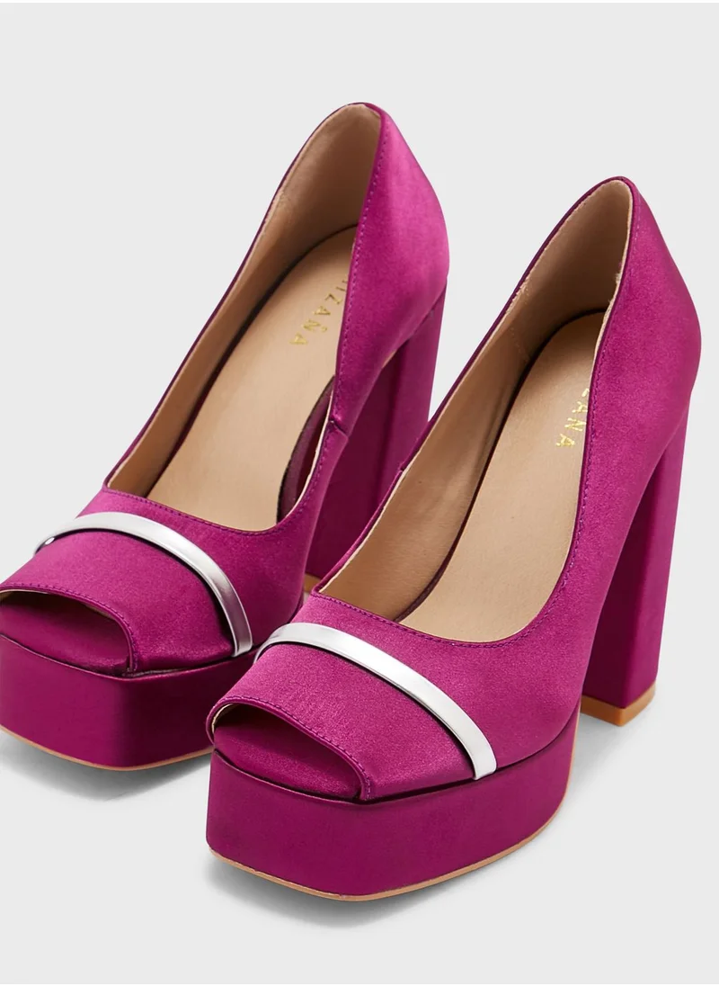 Khizana Peep-toe Satin Platform Pump