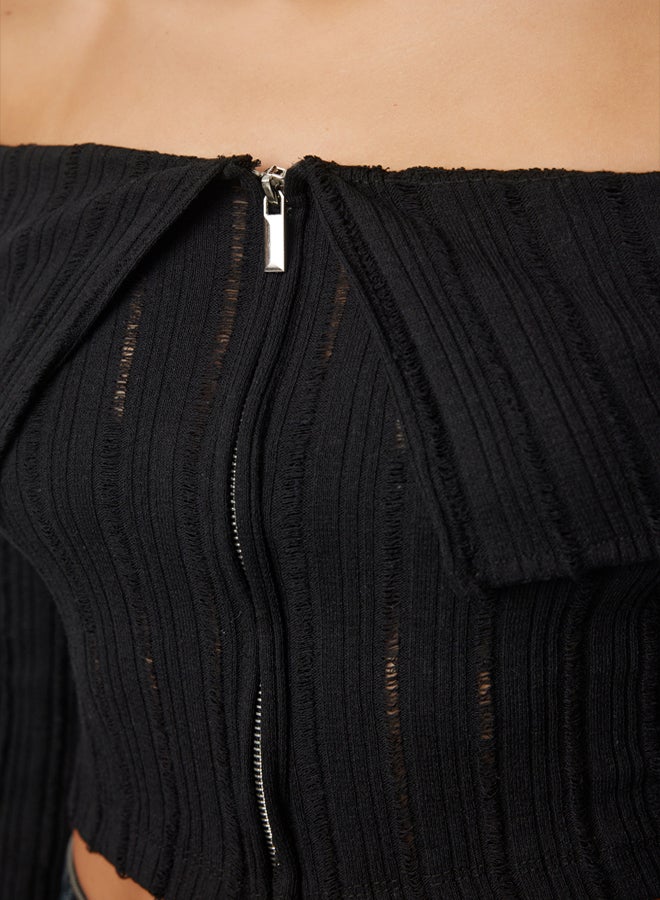 trendyol Black Zipper Detailed Carmen Collar Crop/Short Regular/Normal Fit Knitted Blouse TWOAW25BZ00070  - Image 4