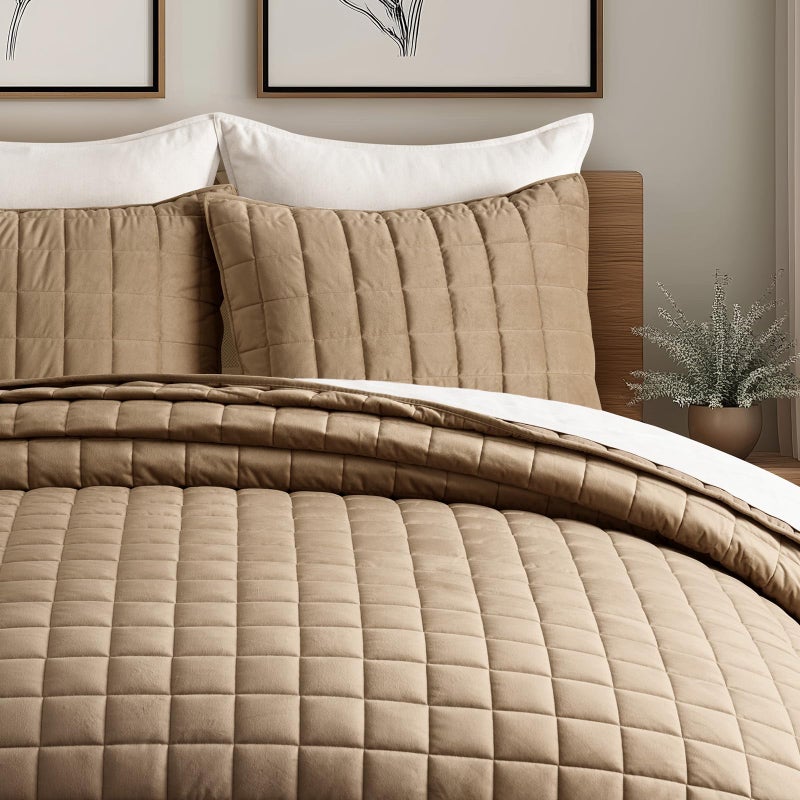 EVERGRACEHOME EVERGRACE Pearl Velvet Quilt King Size Bedding Sets, Luxurious Soft Velvet Comforter Set, Lightweight Box Stitching Oversized Bedspread Coverlet for All Season, with 2 Shams, Camel - Image 2