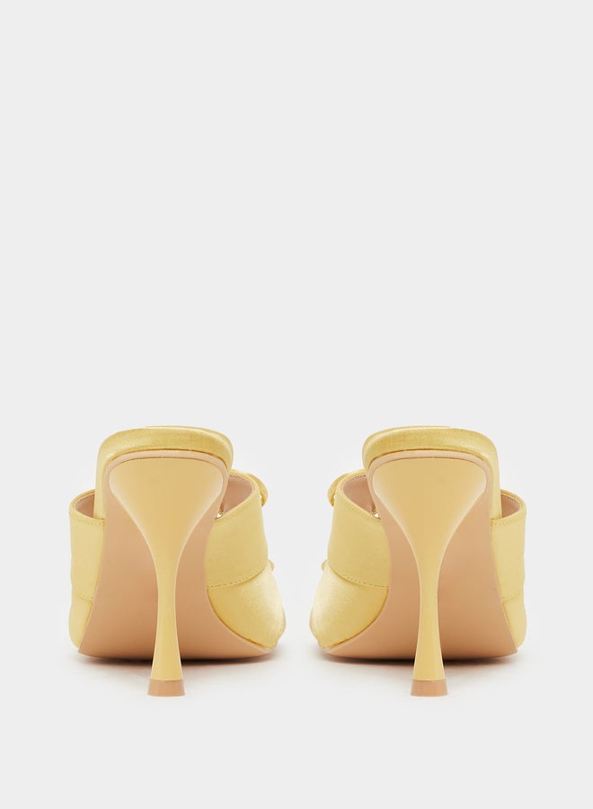 ستايلي صنادل بكعب ستيليتو بفتحات وزينة فيونكة - Image 4