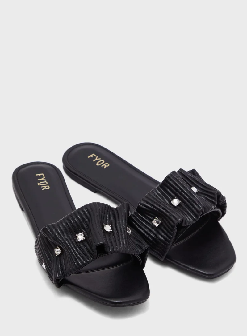 FYOR Casual Flat Sandals