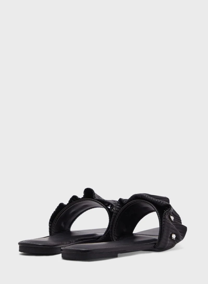 FYOR Casual Flat Sandals