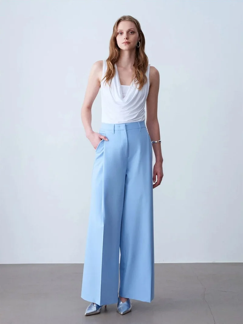 ديلفين Dilvin High-Waist Wide-Leg Crepe Trousers