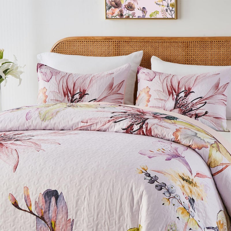 Yogeneg King Size Quilt Set, Elegant Floral Botanical Pattern Pink Bedding Set,3 Piece Lightweight Soft Summer Bedspread Coverlet with 2 PIillow Sham for All Season(Blush Floral,110"x96") - Image 2
