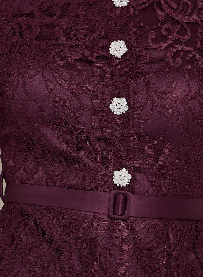 ستايلي فستان طويل ساتان بتفاصيل دانتيل مع أزرار - Image 4