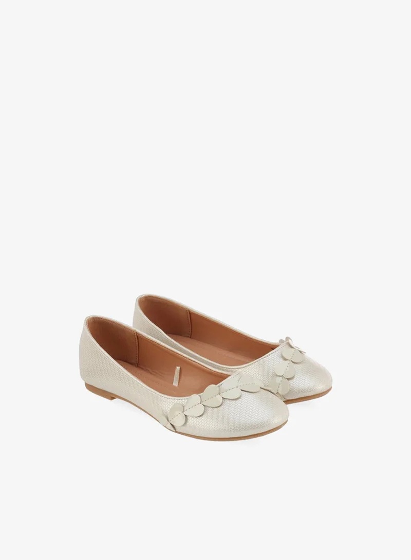 فلورا بيلا من شو إكسبرس Flora Bella Girls Applique Detail Ballerina Shoes