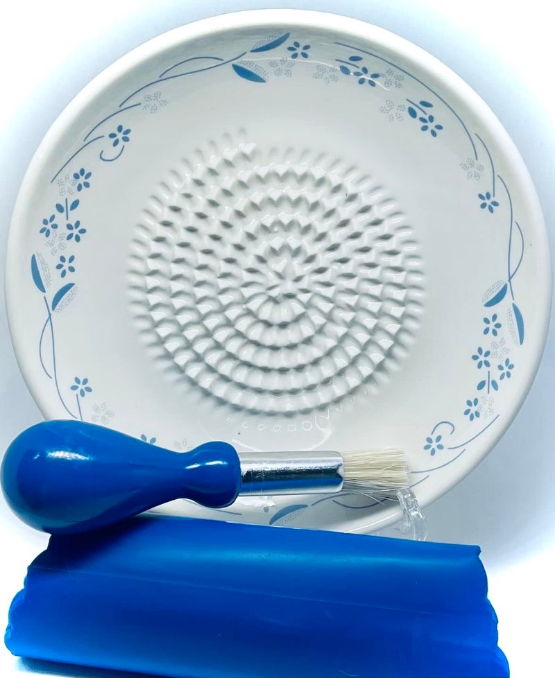 BonCera, All-in-one Premium Ceramic Garlic Grater Plate 4-Piece Set - Classic Flower Line on White Design - For Garlic, Ginger, Chocolate, and more! - Comes with 5.25" Plate, Peeler, Brush, and Stand - Image 1