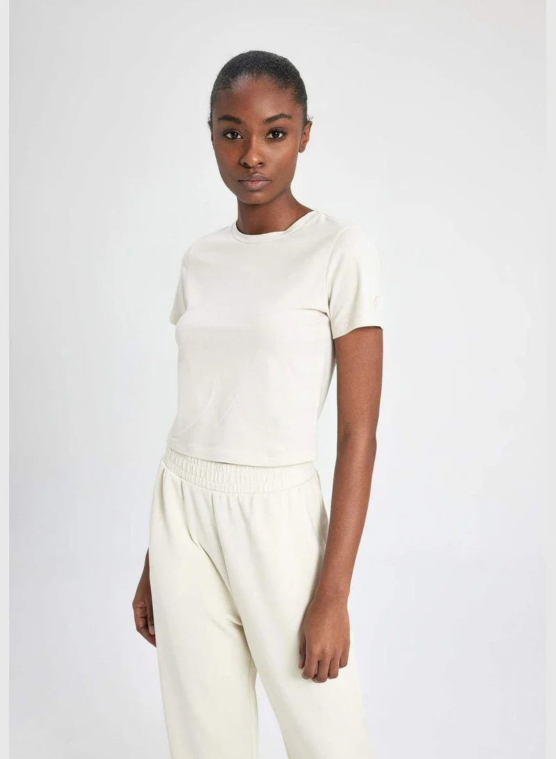 ديفاكتو Woman Crew Neck Knitted Short Sleeve T-Shirt