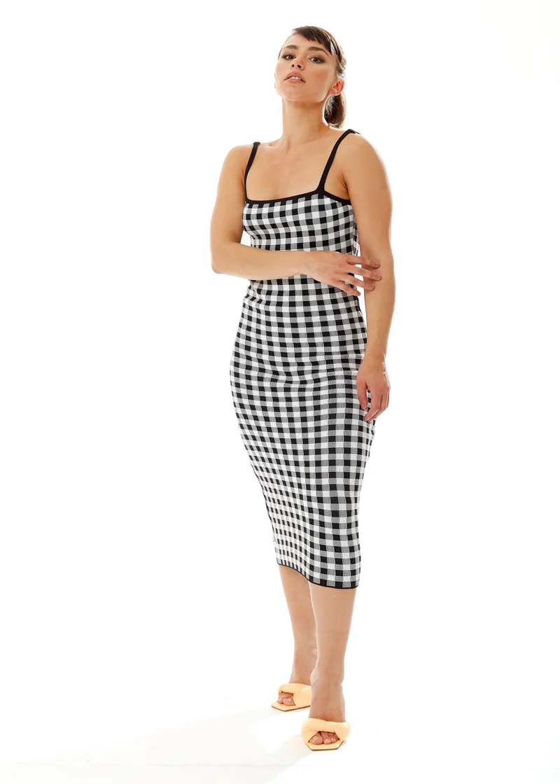 Liquorish Knitted Dress in Black and White Check
