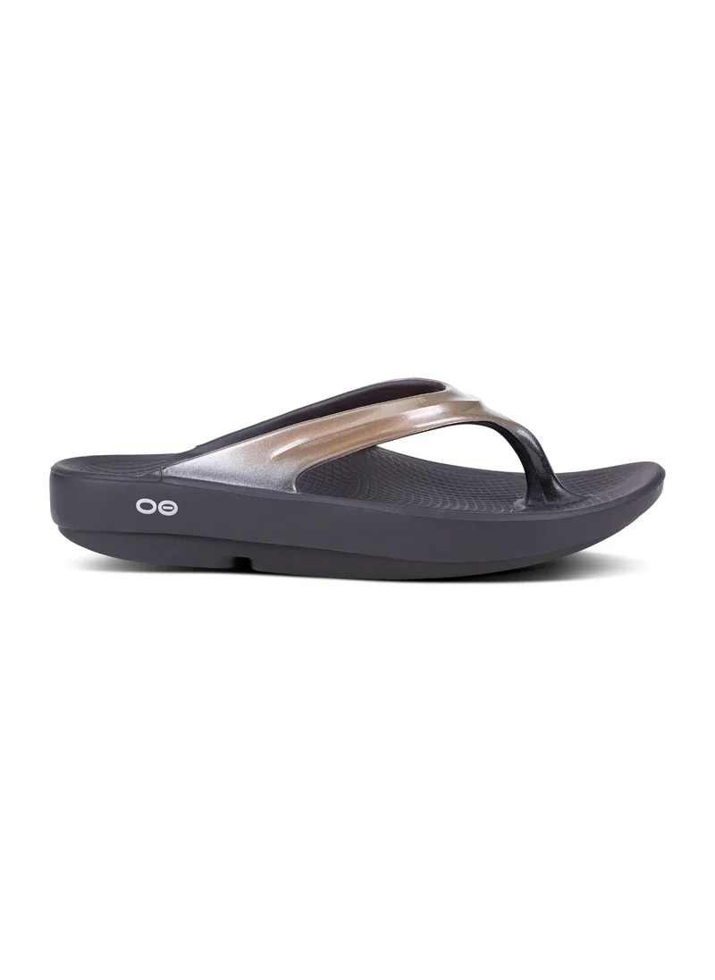 OOFOS UNISEX OOLALA THONG SPORTS SANDALS LATTE