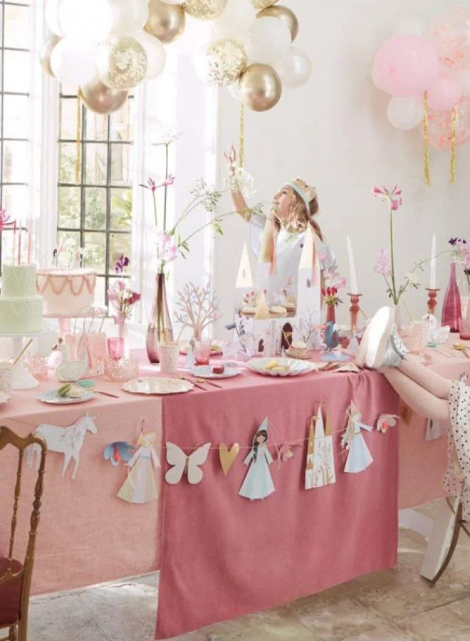 Meri Meri Princess Carriage Plates