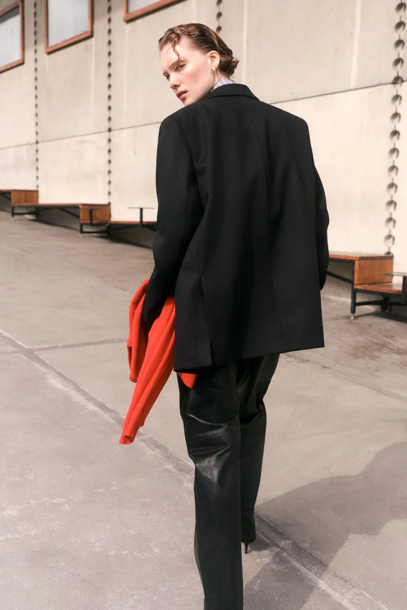 اتش اند ام بنطلون جلد بقصّة ساق مستقيمة