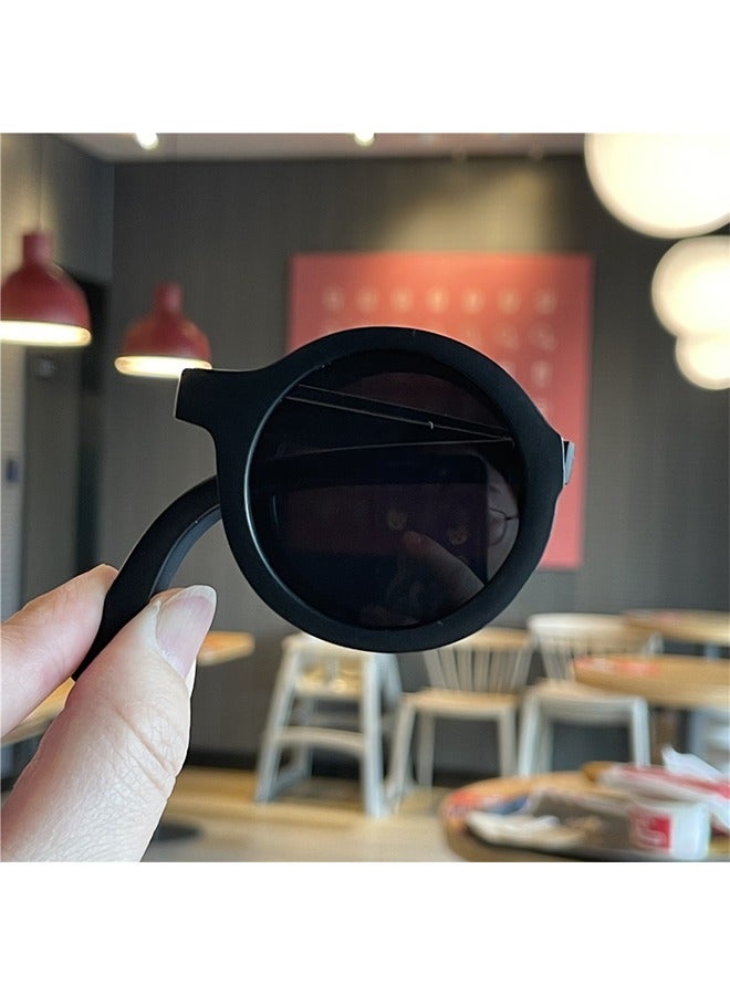 Bee Foldable Sunglasses With Bag For Kids, Round Folding Easy Carry Foldable Shades UV400 Protection Lens, Sun Protection Sunglasses Suitable for Summer Outdoor Beach Travel Camping - Black - Image 4