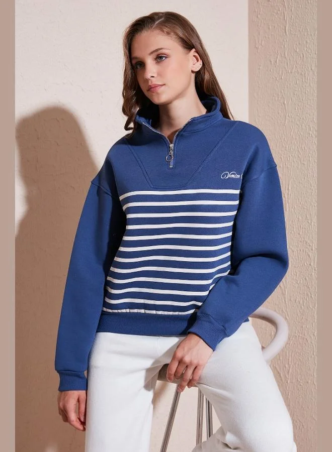 ليلا سويت شيرت نسائي بياقة واقف وسحاب نصي، مقاس واسع قابل للتمدد من ليلا