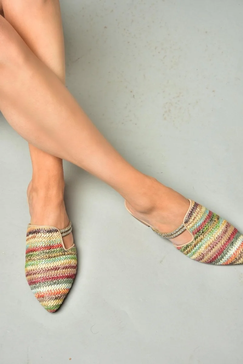 فوكس شوز P820031417 Colorful Straw Stone Detailed Women's Slippers
