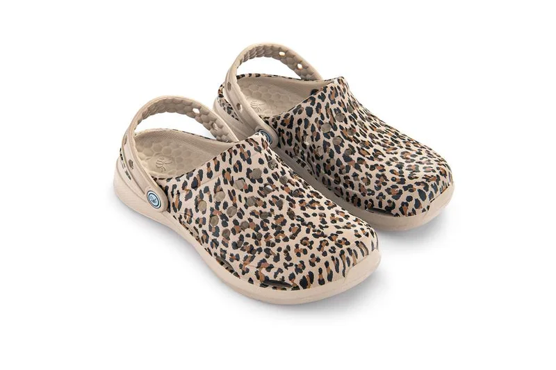 Joybees Active Clog