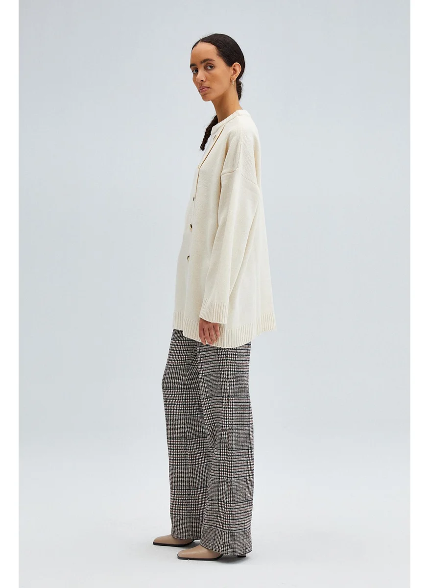 Touche Button Detailed Knitted Sweater