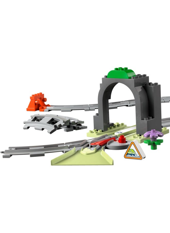 Duplo Town Train Tunnel And Tracks Expansion Set 10425 (20) Pieces