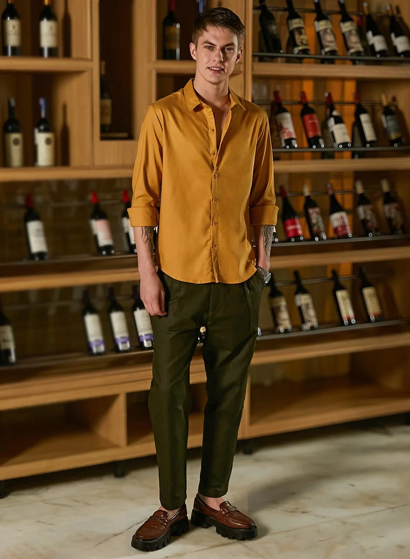 Campus Sutra Men's Mustard Yellow Solid Lustre Shirt