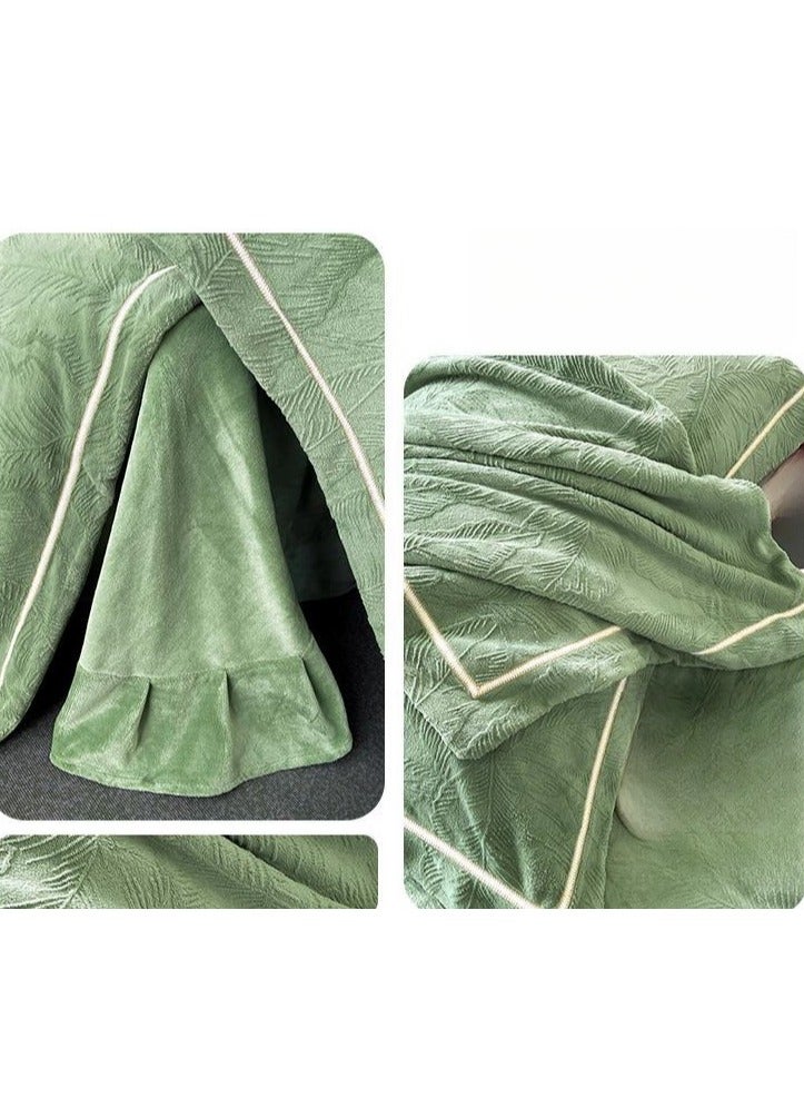 Fitted Sheet Style — ﻿ Carved Velvet Cloth Embroidered Wide Edge Milk Velvet Four Piece Bedding Set  - Image 3