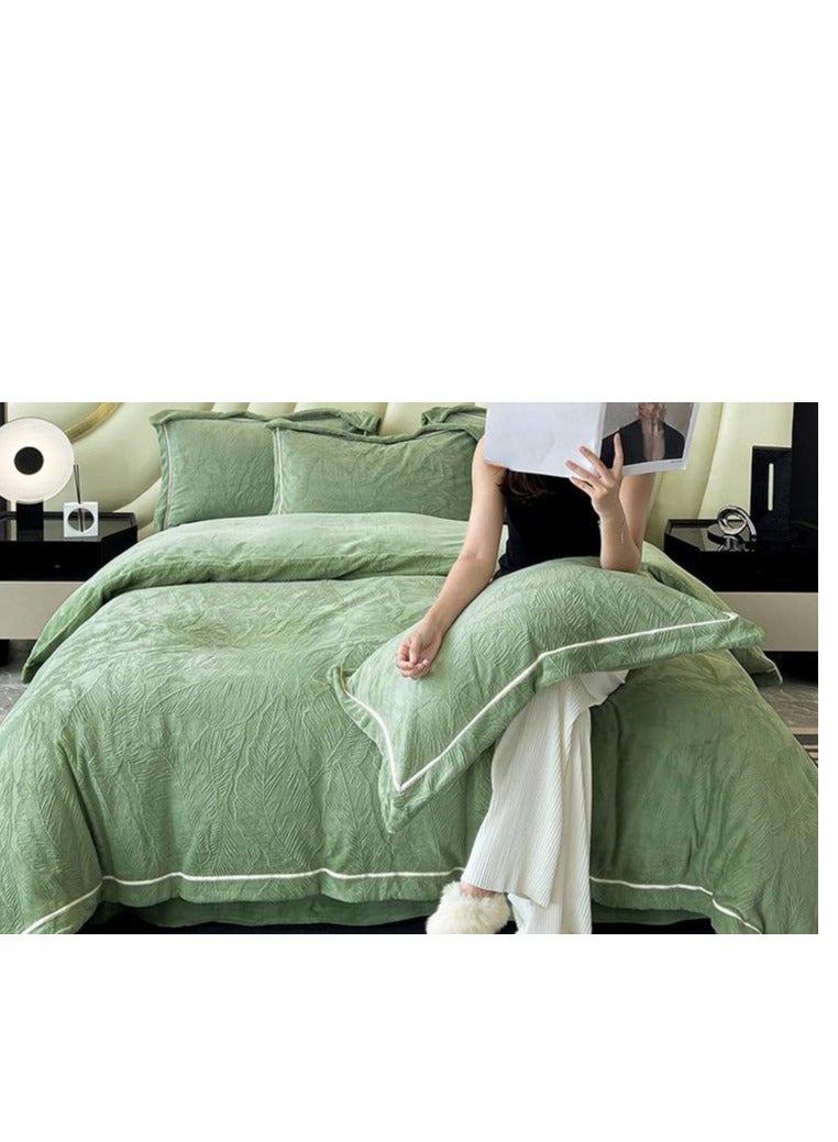 Fitted Sheet Style — ﻿ Carved Velvet Cloth Embroidered Wide Edge Milk Velvet Four Piece Bedding Set  - Image 2