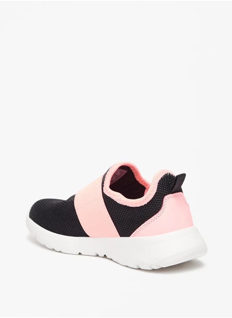 أوكلان Textured Slip On Sports Shoes