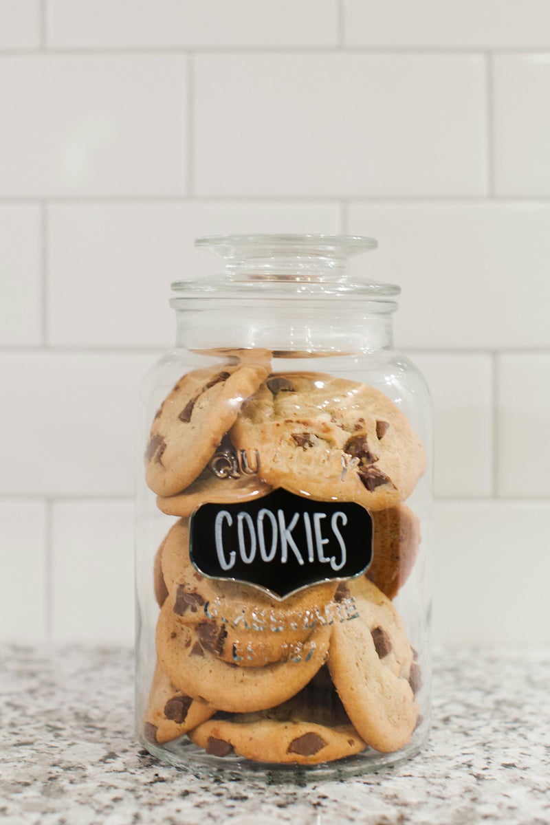Mekbok Kitchen Round Clear Glass Airtight Lids Chalkboard Canister Jar (Set of 3) with 3 Stick on Labels and Chalk Small - Image 3
