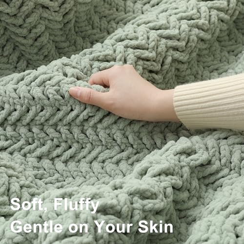 Knyteruna #6 Super Bulky Blanket Yarn for Crocheting - 4 Skeins(Each 10.5oz/300g, 220yds/201m), Chunky Chenille Thick Plush Big Soft Yarn for Crocheting Knitting Blankets, Sage Green - Image 4
