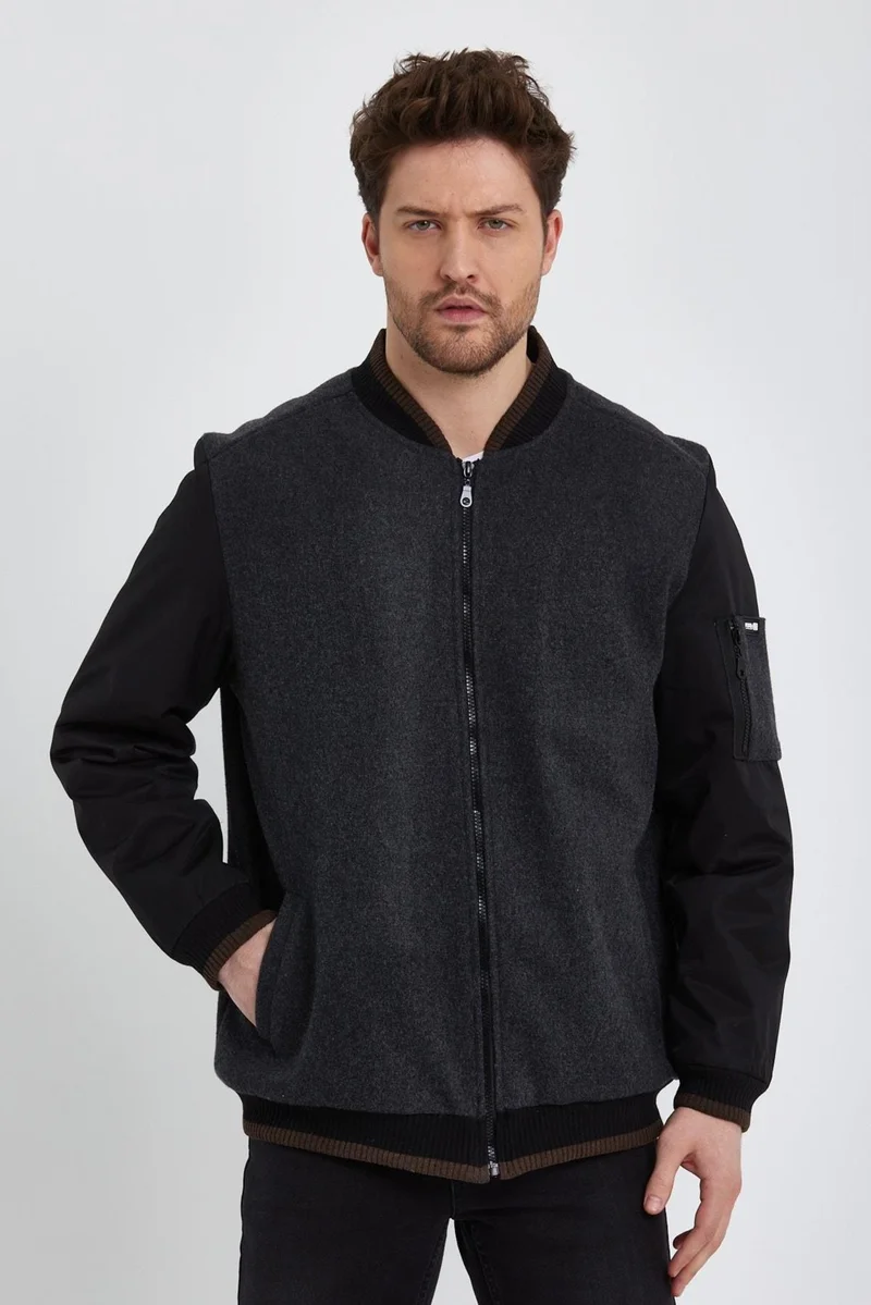 Alexander Gardi Wool Coat with Pocket Detail (E22-623A)