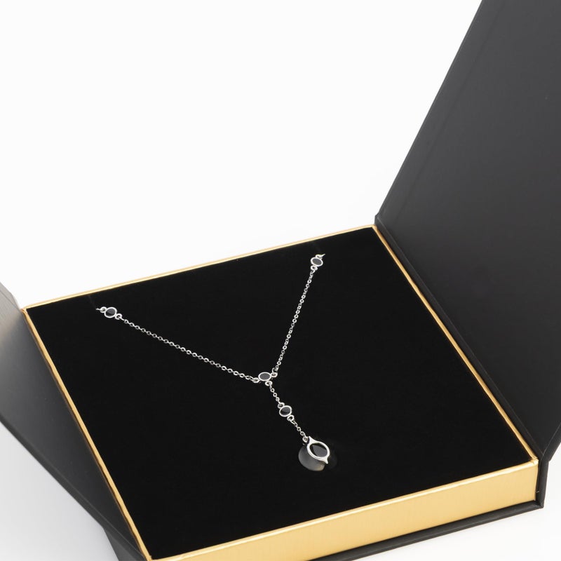 Oswa Aswa Silver Plated Black Stone Necklace for Women – Kaaba Inspired Design – Elegant and Elegant Accessory for Women with a Spiritual Touch – Luxury Gift for Different Occasions - Image 3