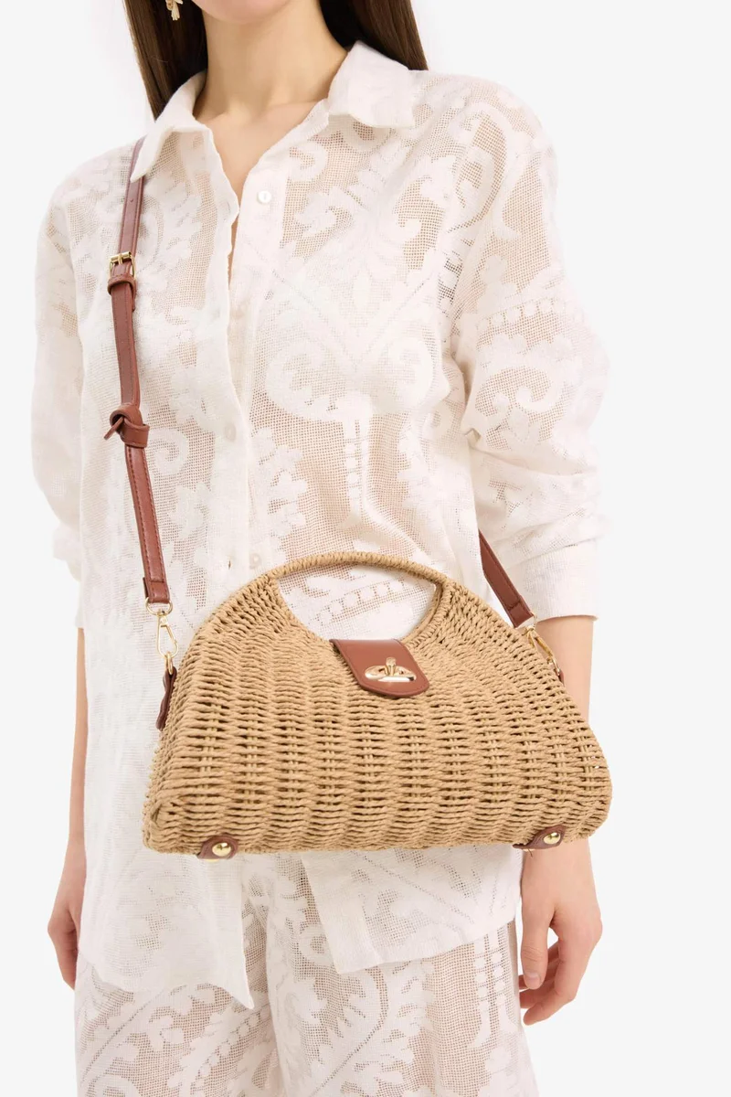 Woman Straw Shoulder Bag