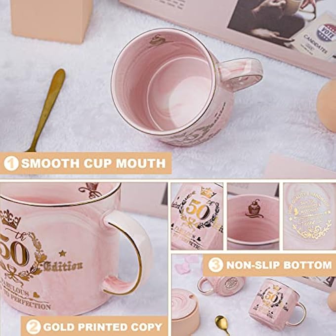 ALBISS هدايا عيد الميلاد الخمسين للنساء، مثالية لعمر 14 أونصة، كوب قهوة سيراميك وردي مطبوع عليه شعار عيد ميلاد سعيد، هدية عيد ميلاد الخمسين لها، المولودة في عام 1973، أمها، أختها، زوجتها، صديقتها، خالتها، معلبة في صندوق هدايا - Image 4