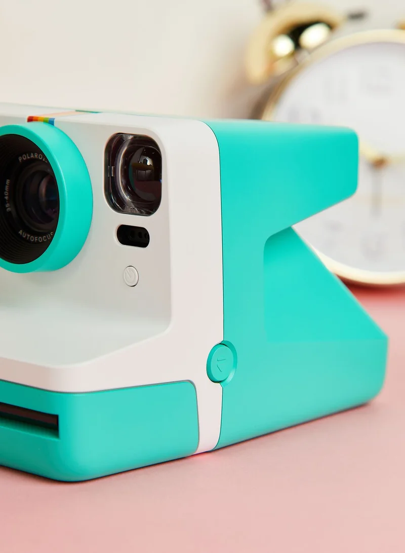 Polaroid Polaroid Now Instant Camera Mint
