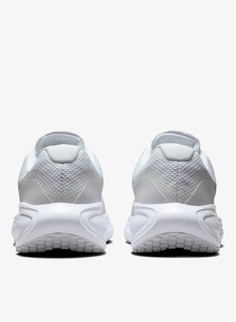 نايكي ريڤولوشن 8