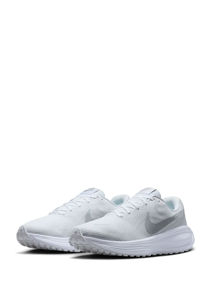 Nike Revolution 8