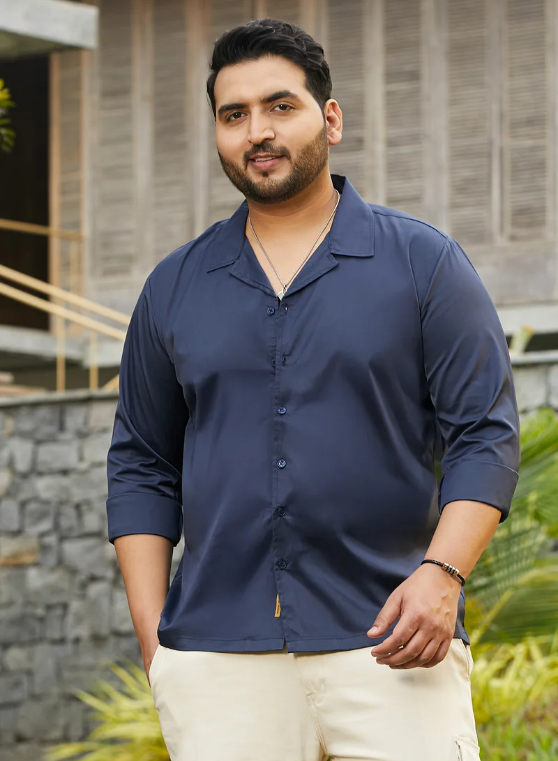 انستافاب بلس قميص رجالي أزرق بروسي مقاس كبير بياقة كوبانية وأكمام طويلة مصفدة